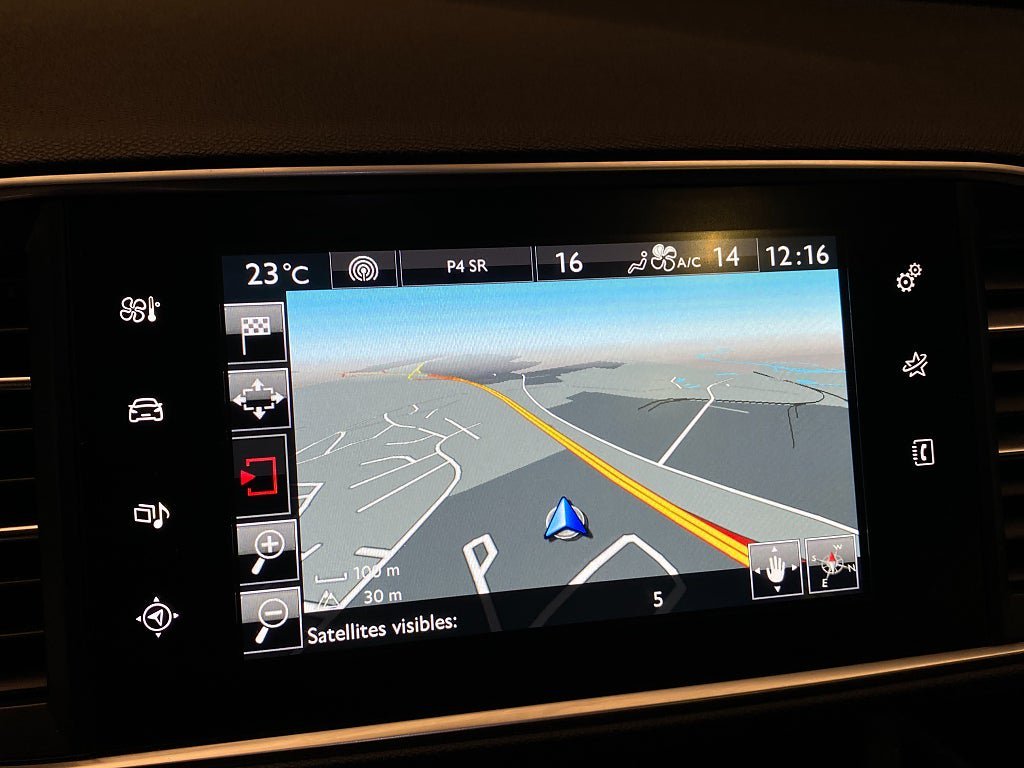 Vehicle Image 13