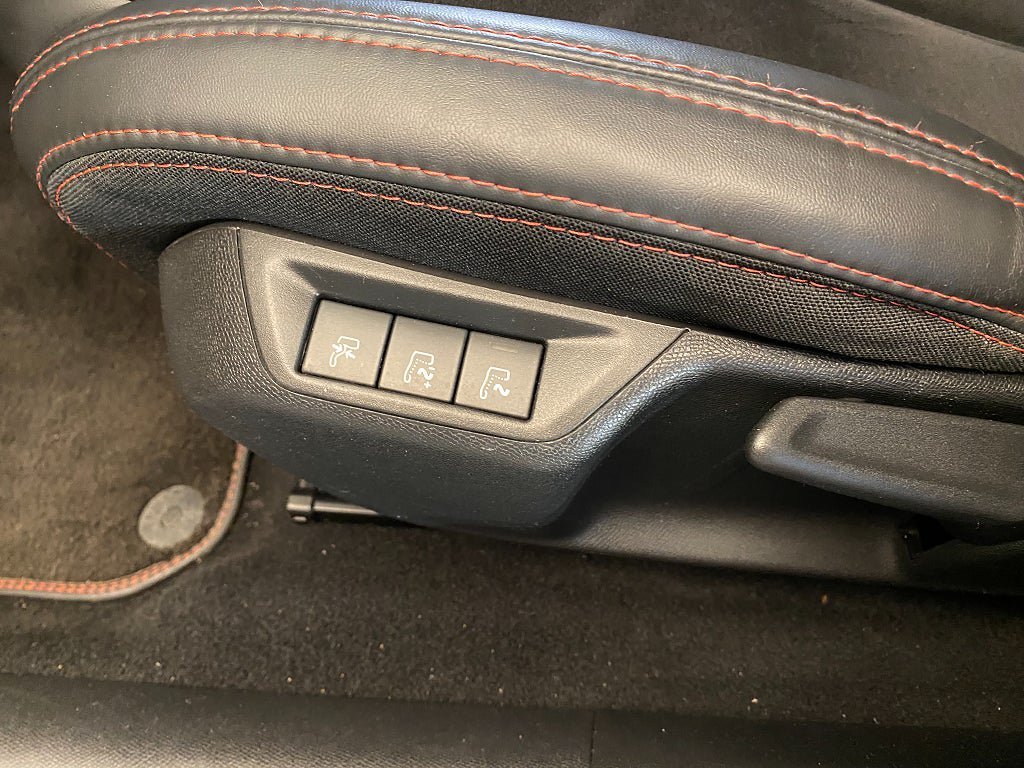 Vehicle Image 23