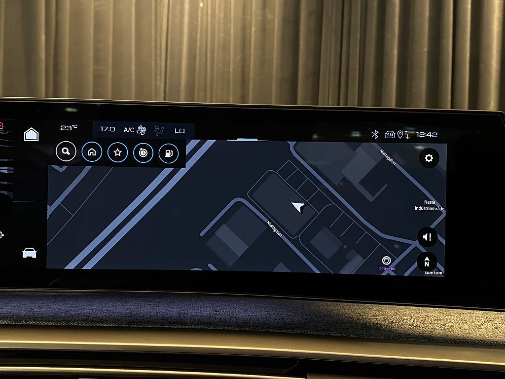 Vehicle Image 13