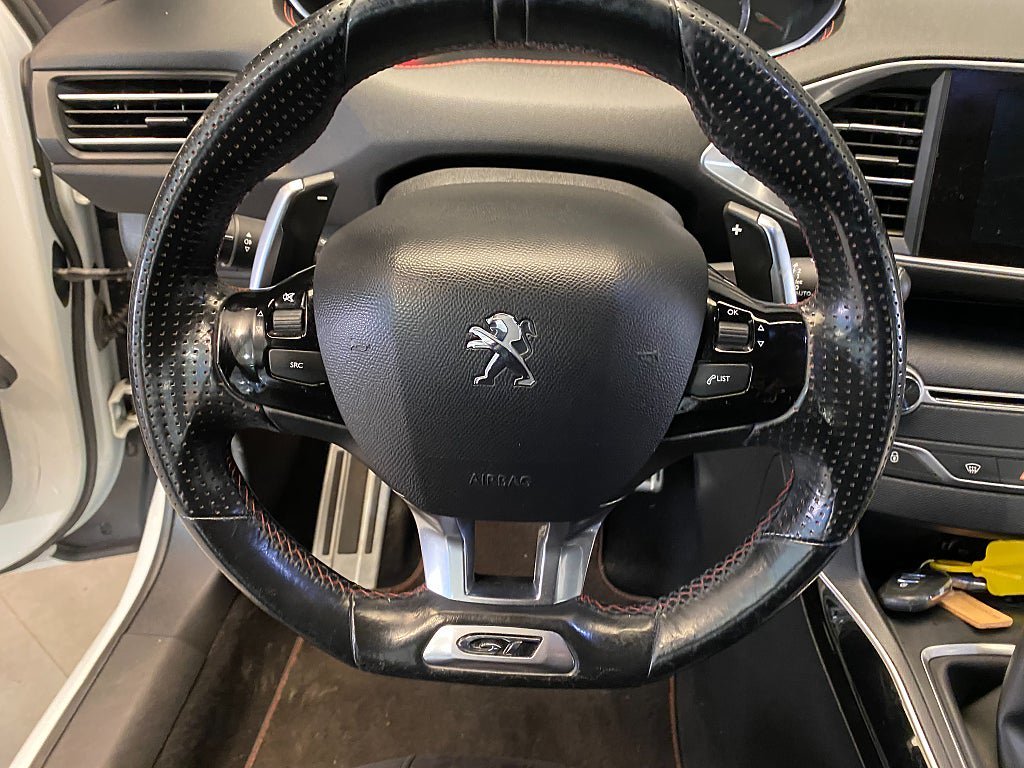 Vehicle Image 38