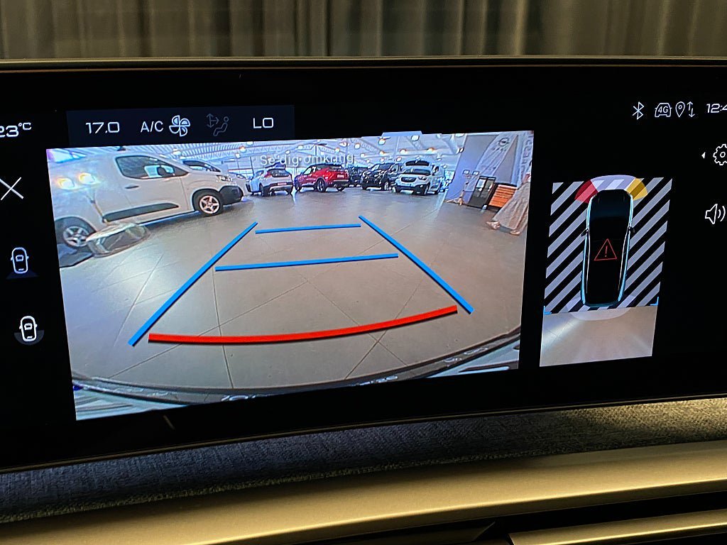 Vehicle Image 22