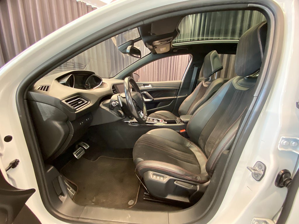 Vehicle Image 50