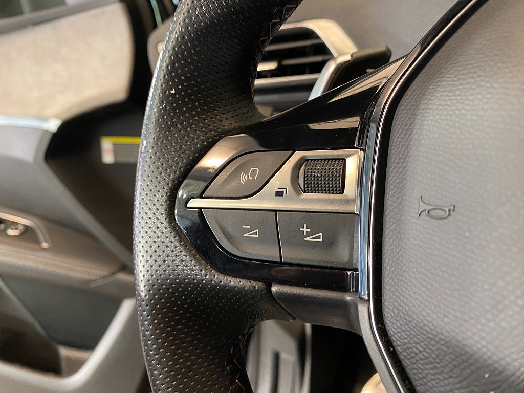 Vehicle Image 45