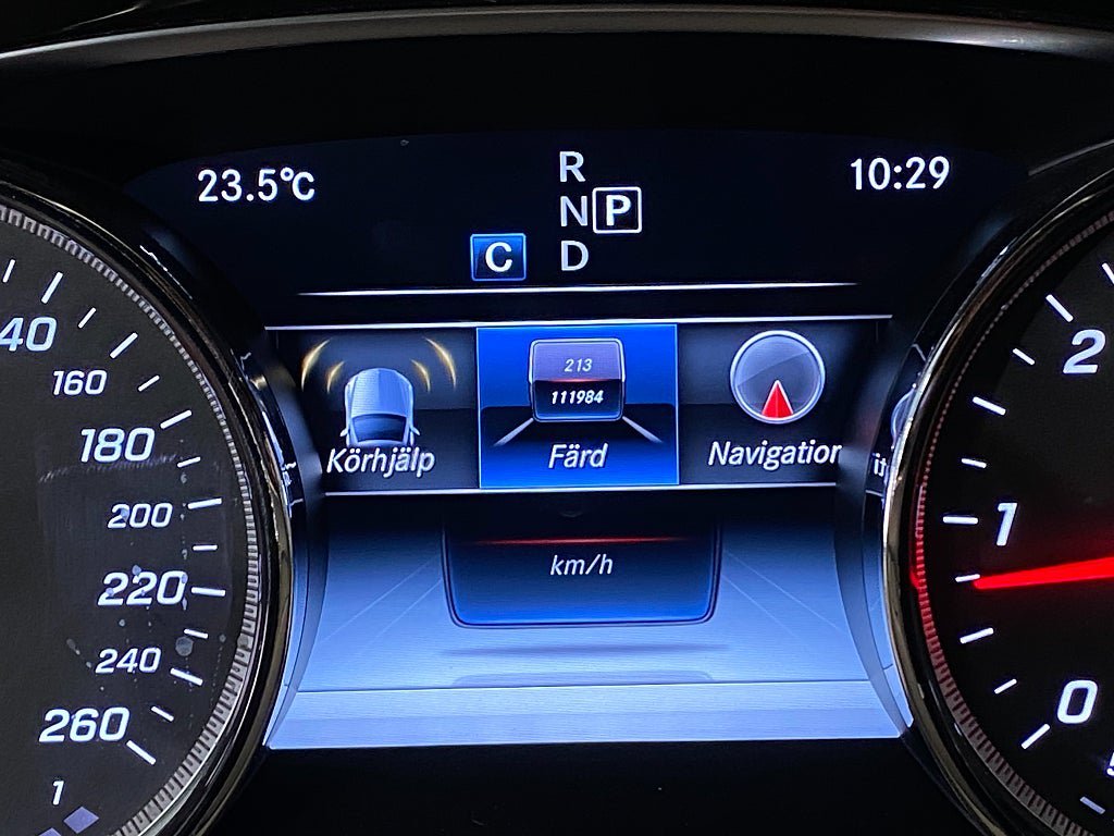 Vehicle Image 38