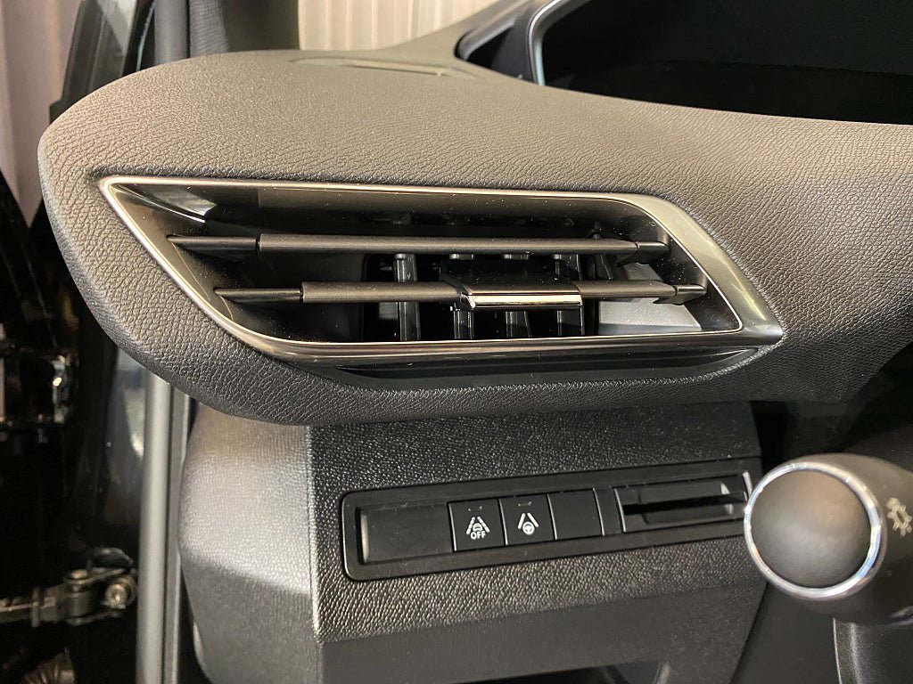 Vehicle Image 47