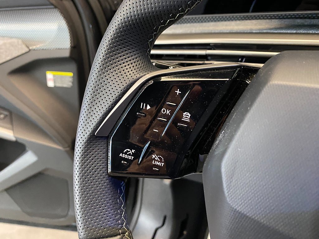 Vehicle Image 41