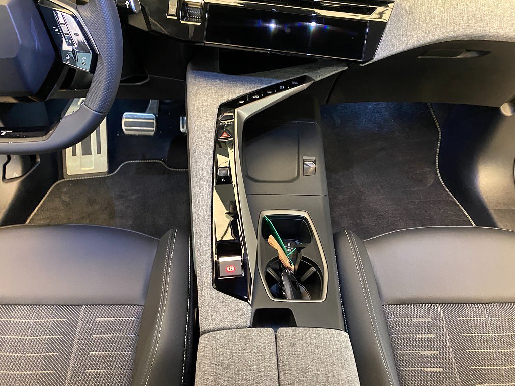 Vehicle Image 39