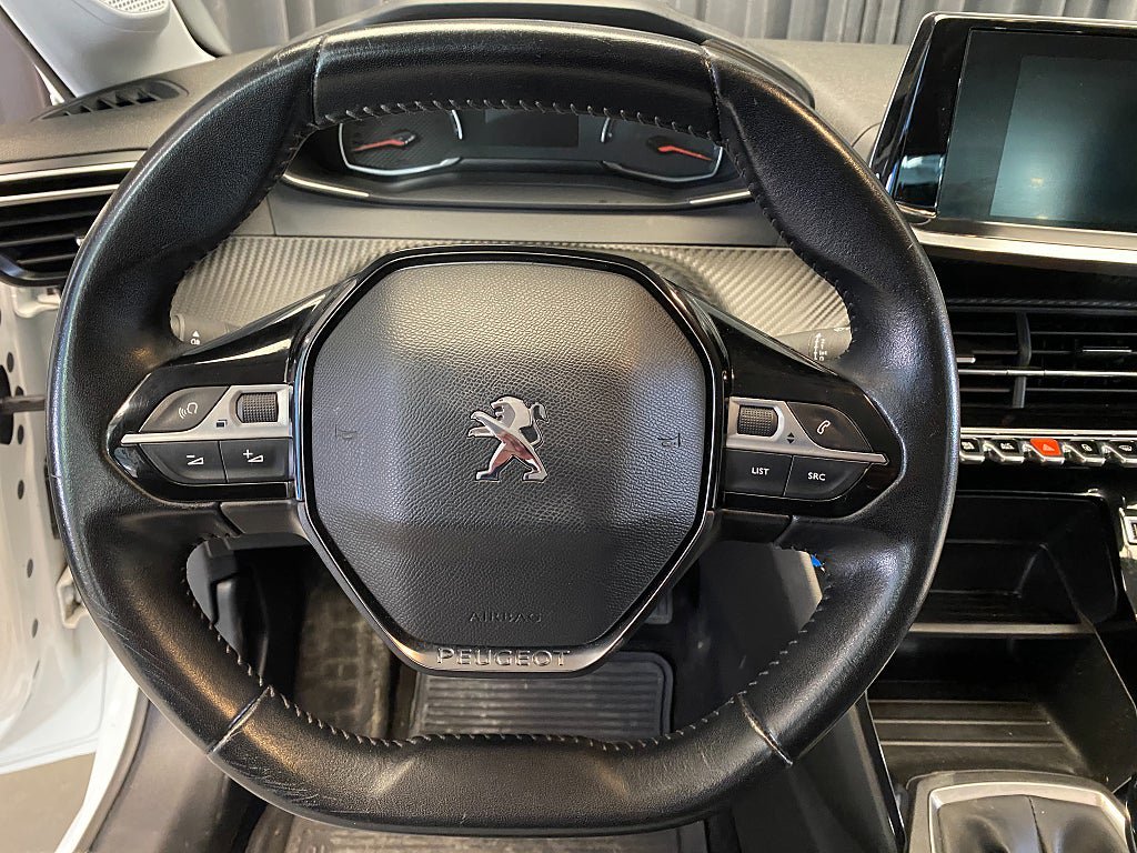 Vehicle Image 38