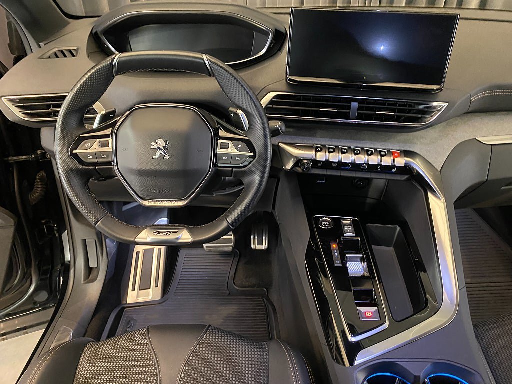 Vehicle Image 42
