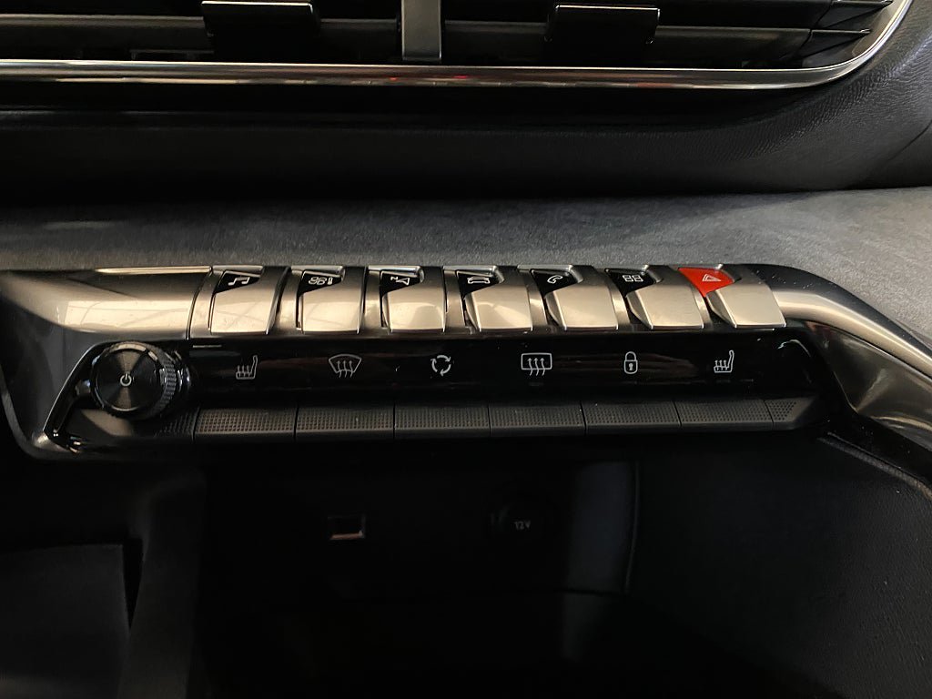 Vehicle Image 52