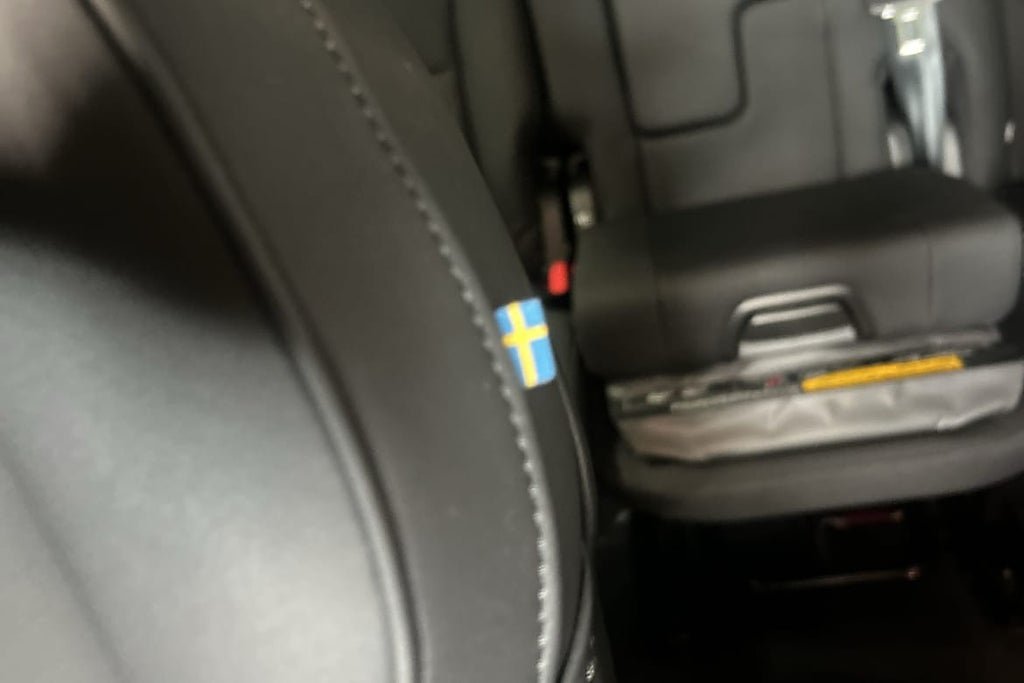 Vehicle Image 33