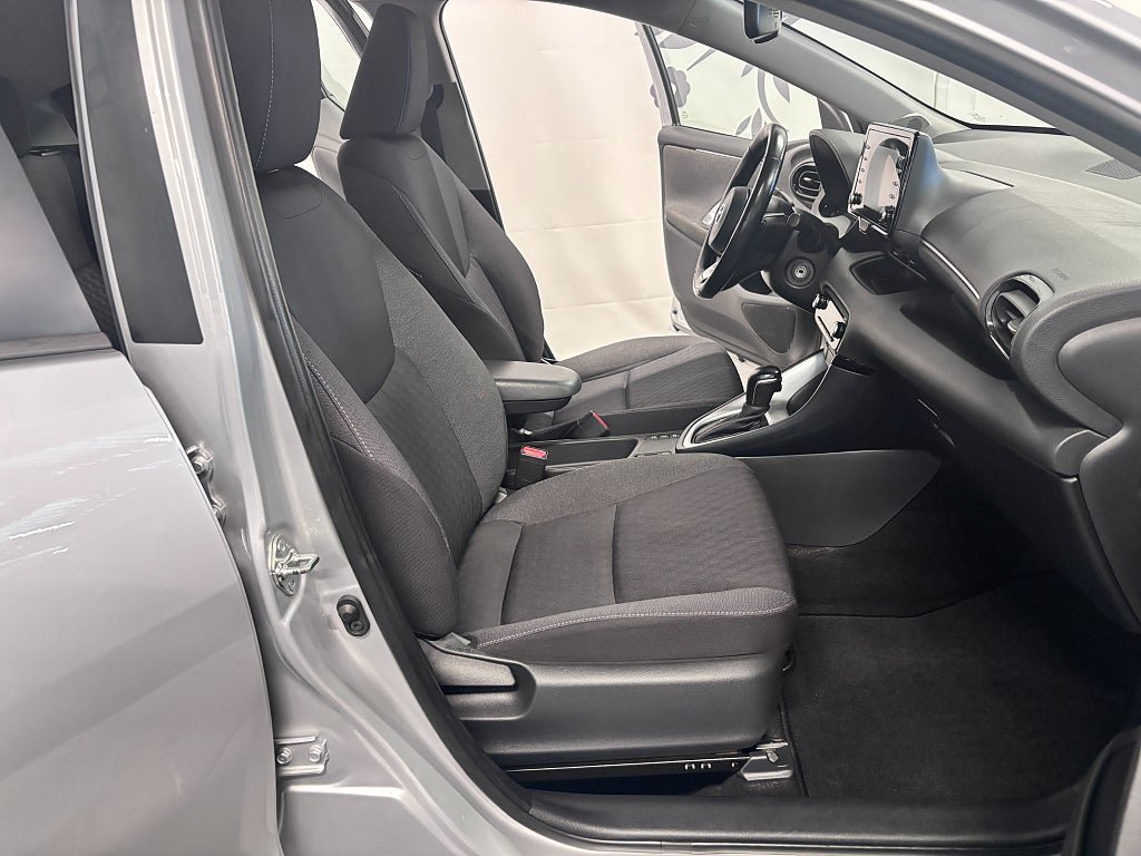 Vehicle Image 7