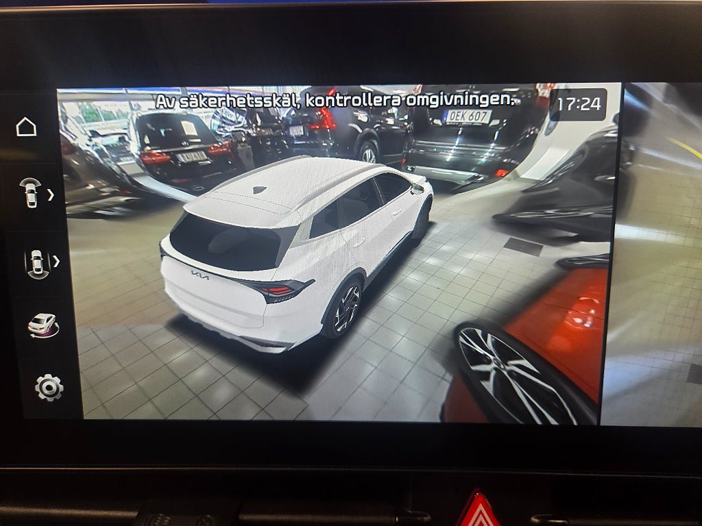 Vehicle Image 25