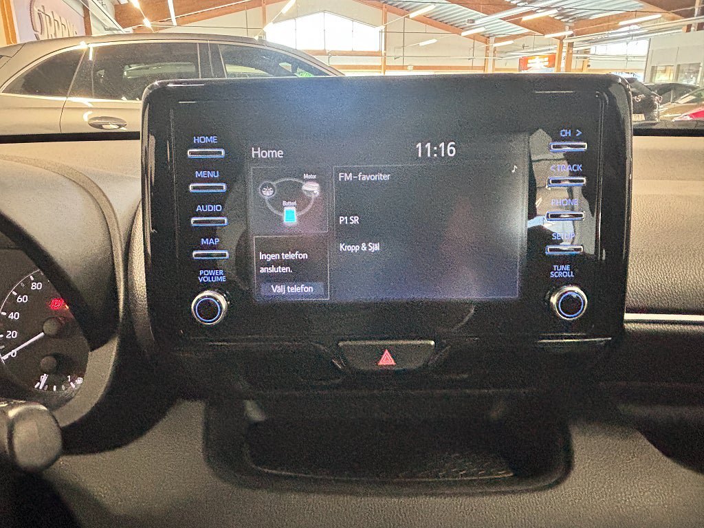 Vehicle Image 16