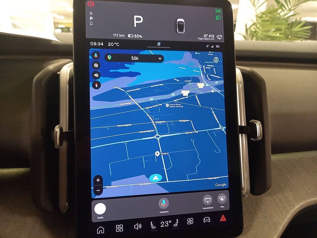 Vehicle Image 13