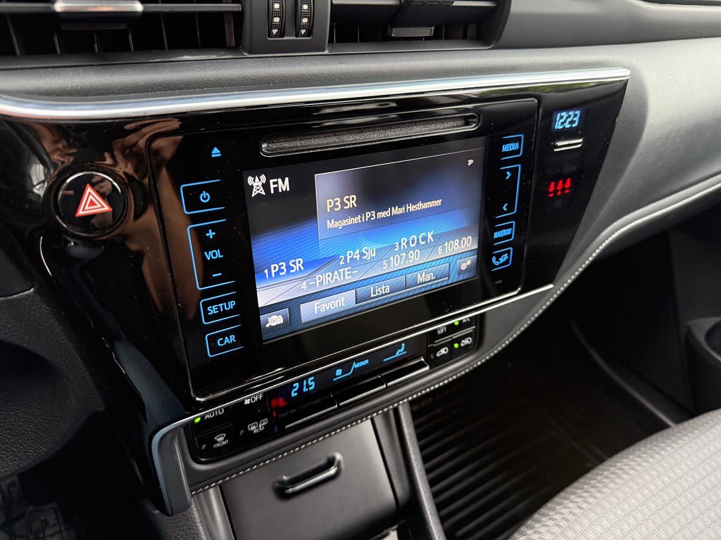 Vehicle Image 18