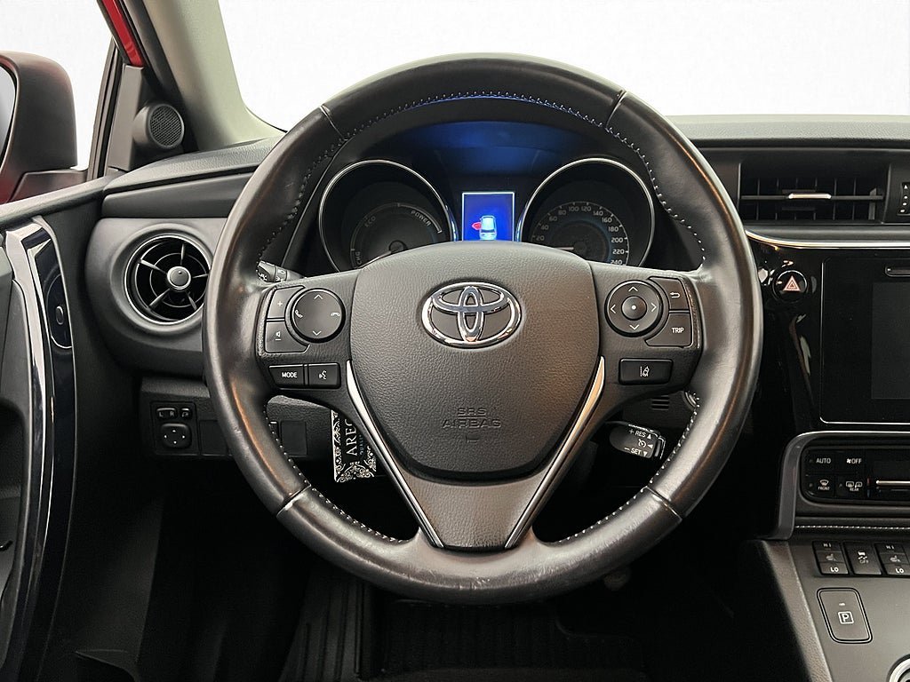 Vehicle Image 13