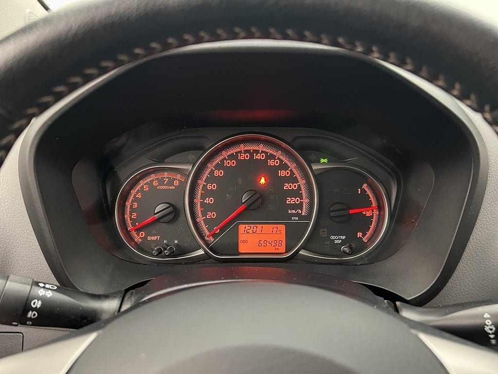 Vehicle Image 13