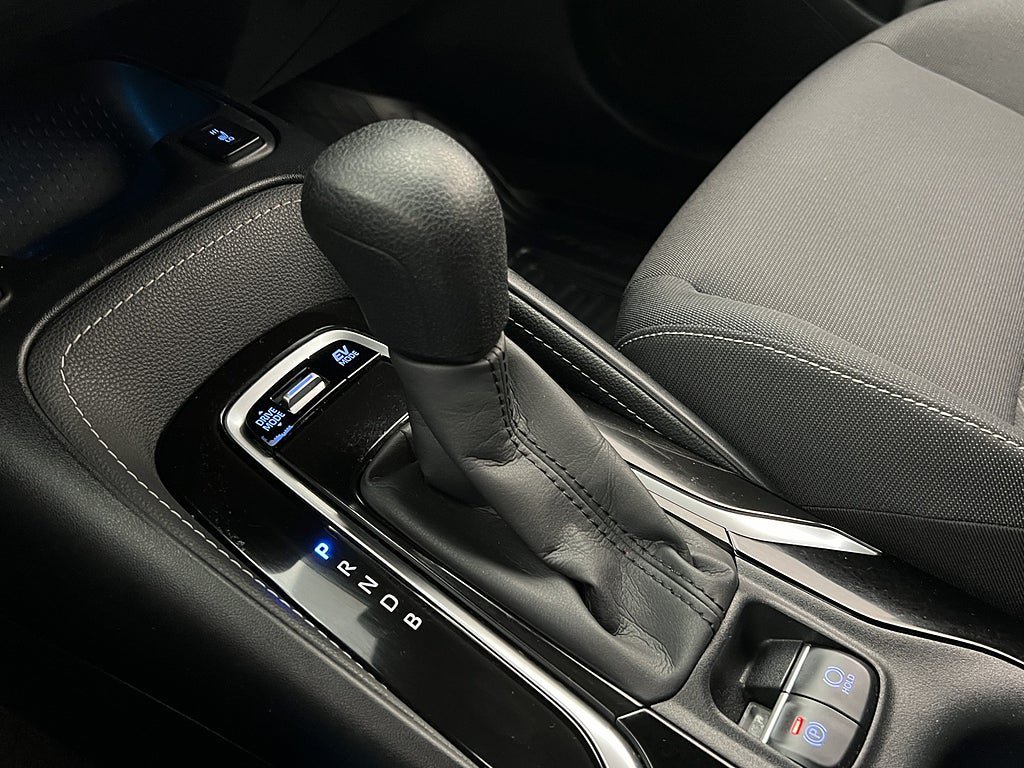 Vehicle Image 18
