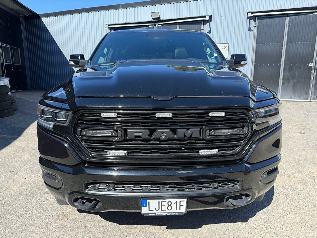 Vehicle Image 7