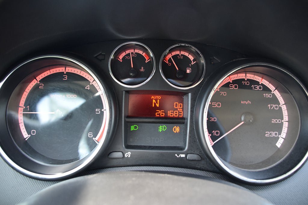 Vehicle Image 14