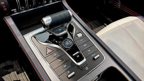 Vehicle Image 19