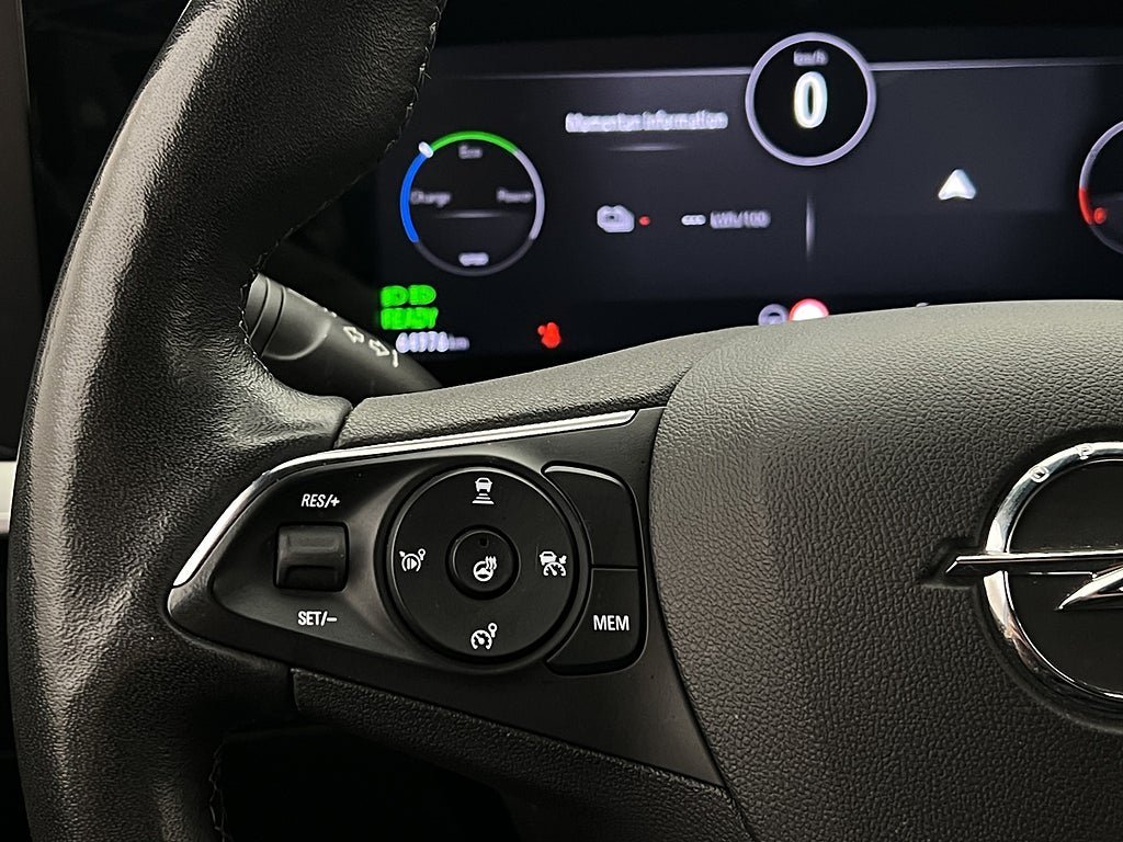Vehicle Image 24