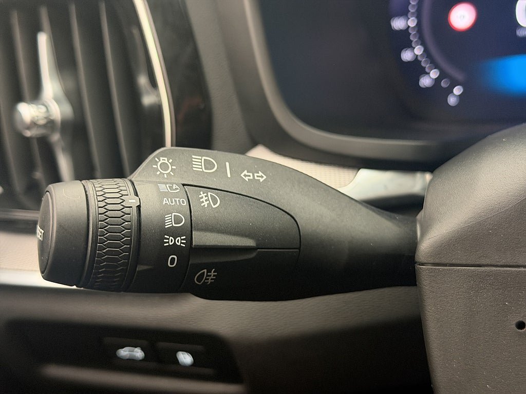 Vehicle Image 29