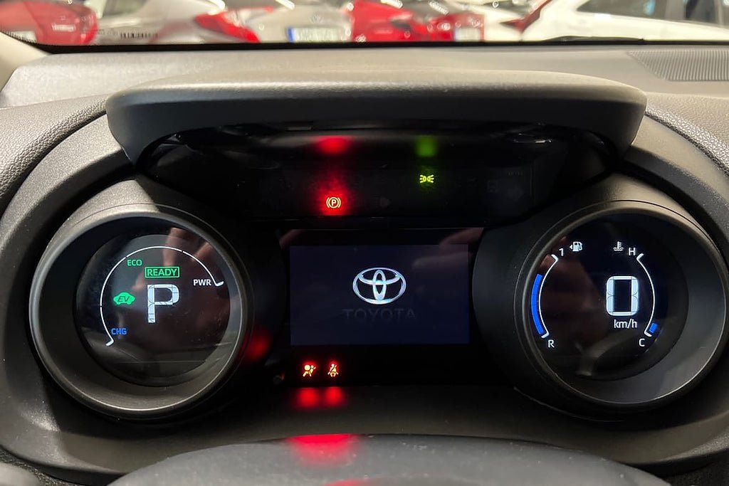 Vehicle Image 14