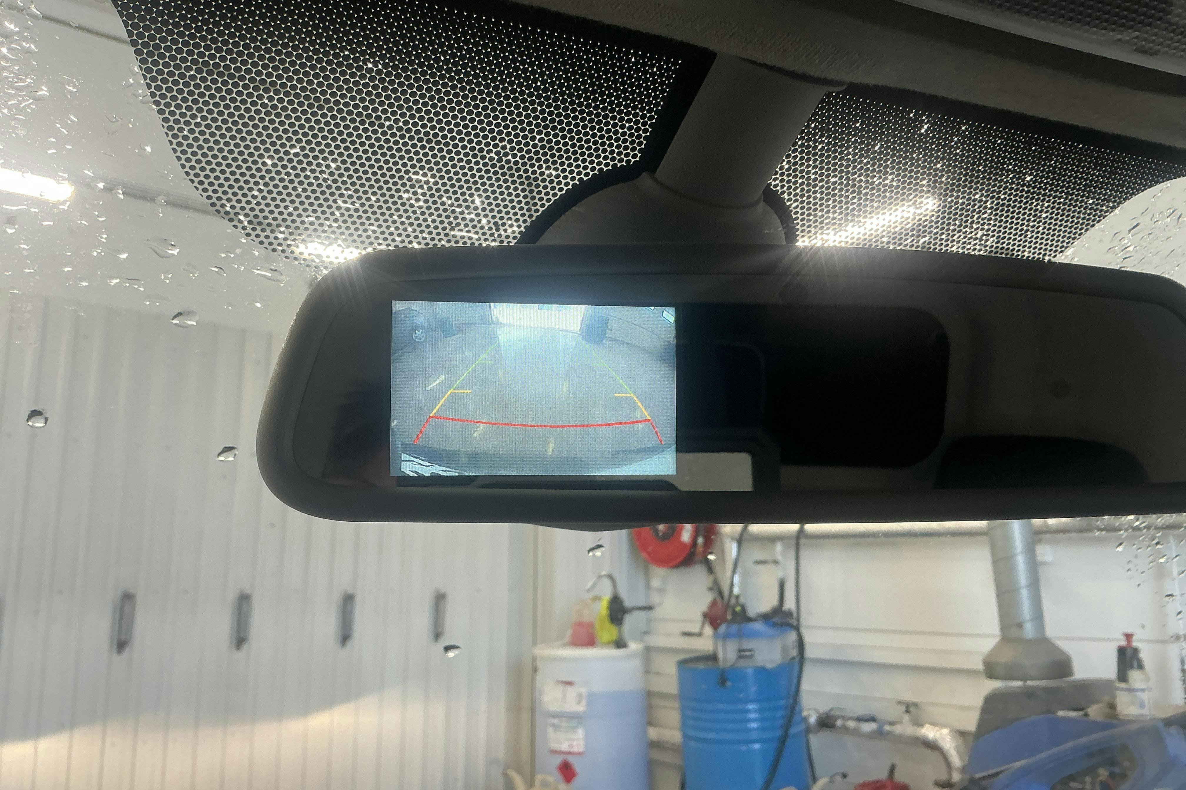Vehicle Image 17