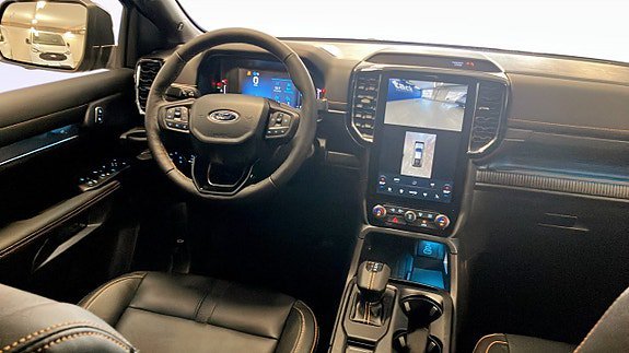 Vehicle Image 11