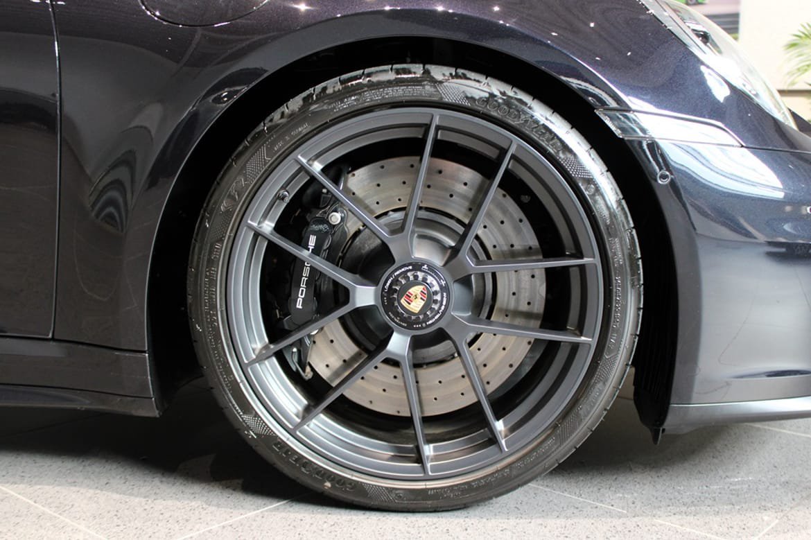 Vehicle Image 9