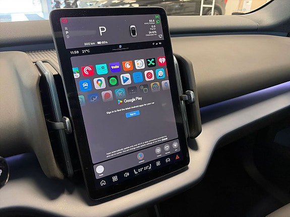 Vehicle Image 13