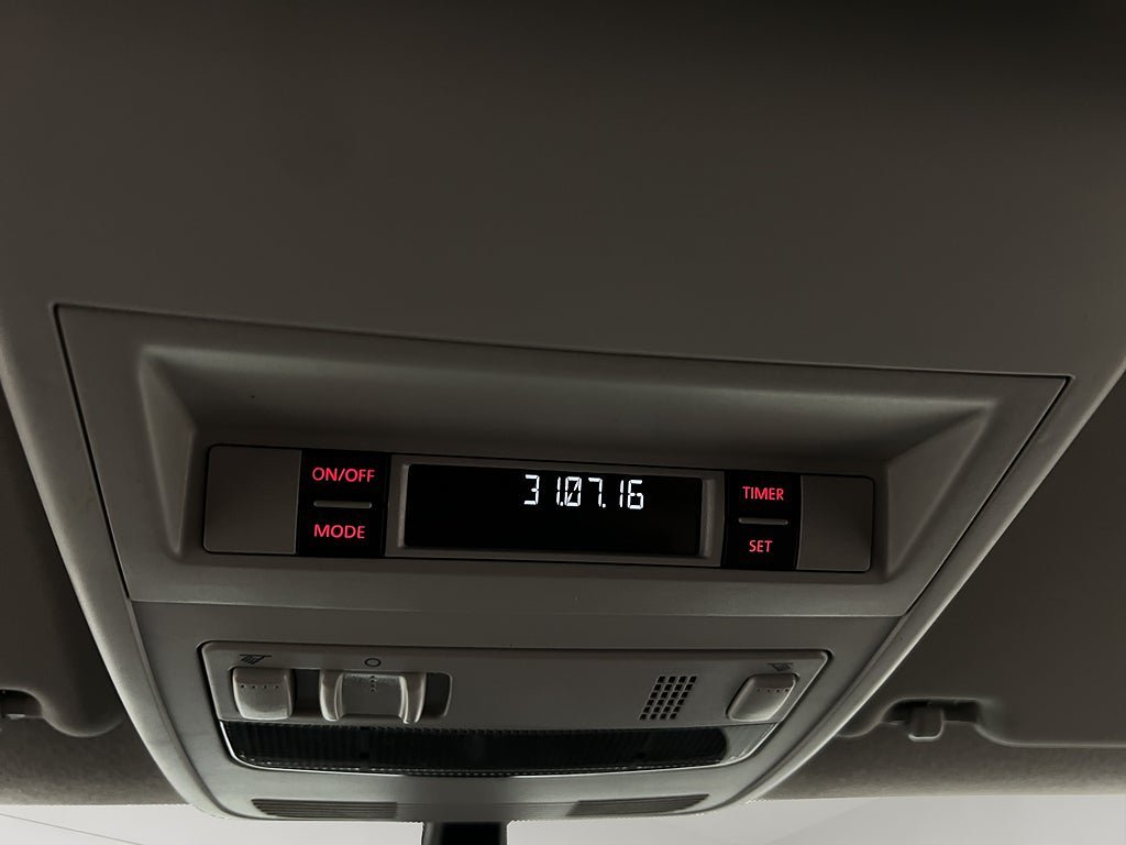 Vehicle Image 24