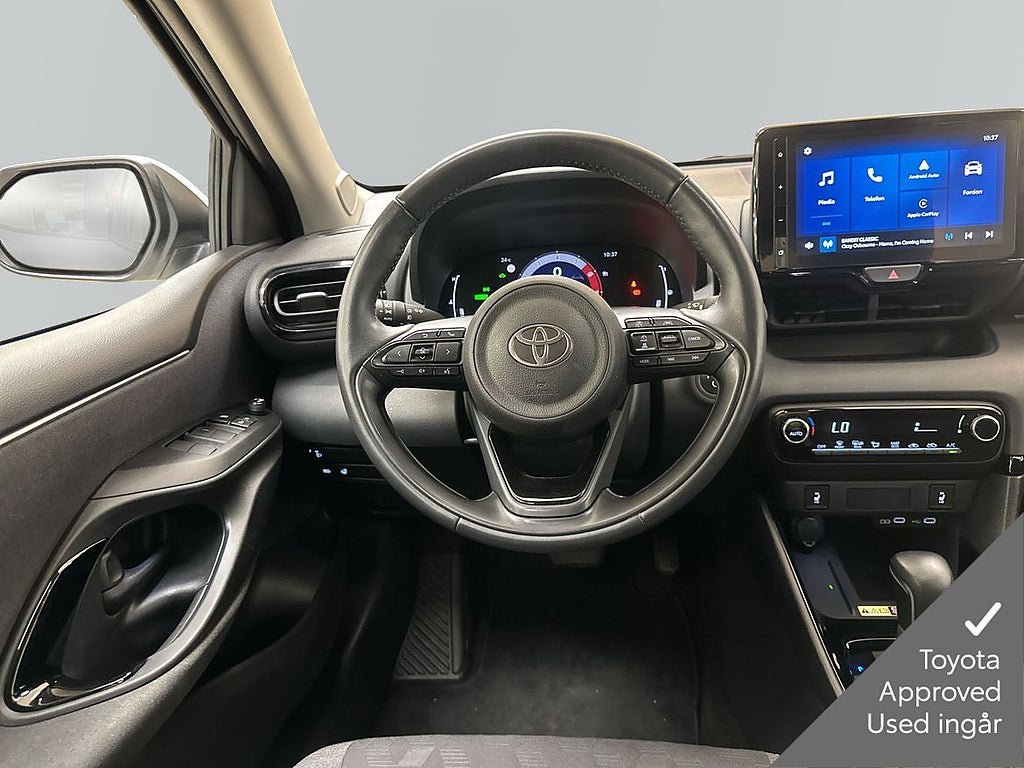 Vehicle Image 9