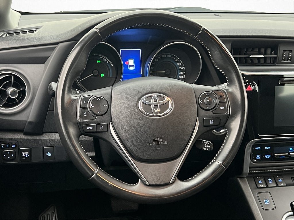 Vehicle Image 10