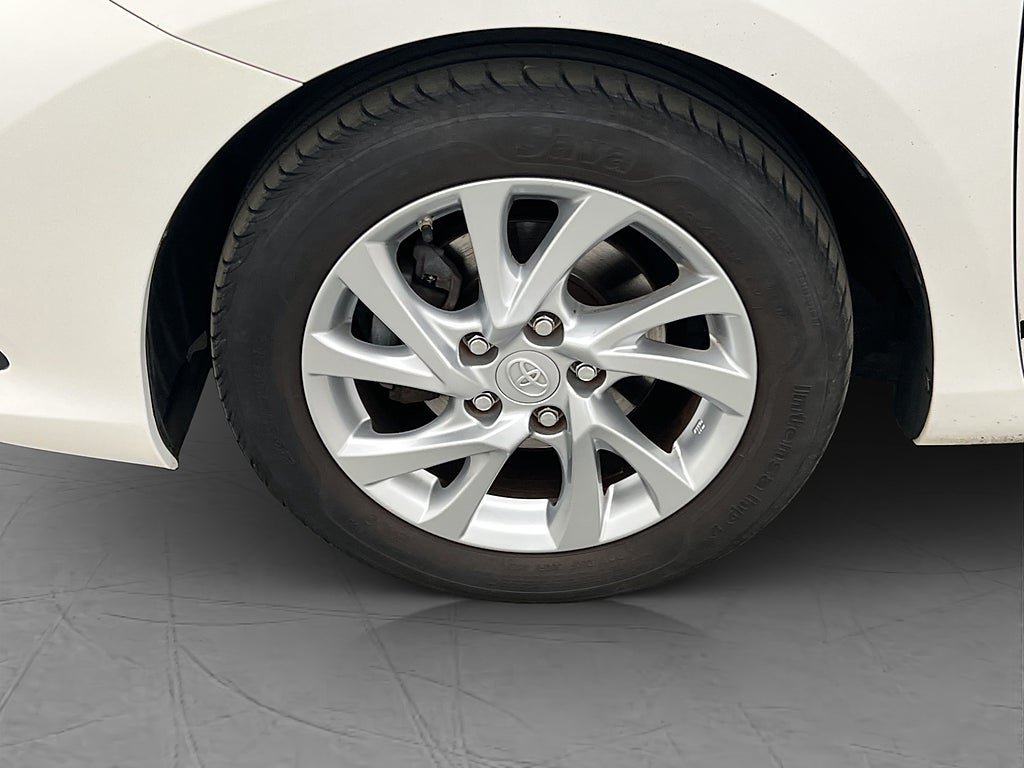 Vehicle Image 23