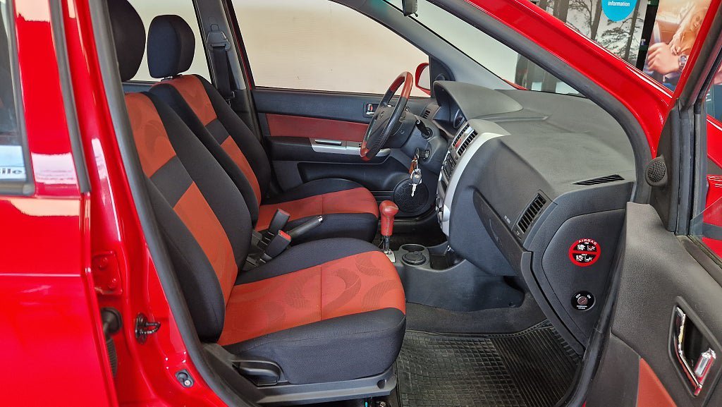 Vehicle Image 11
