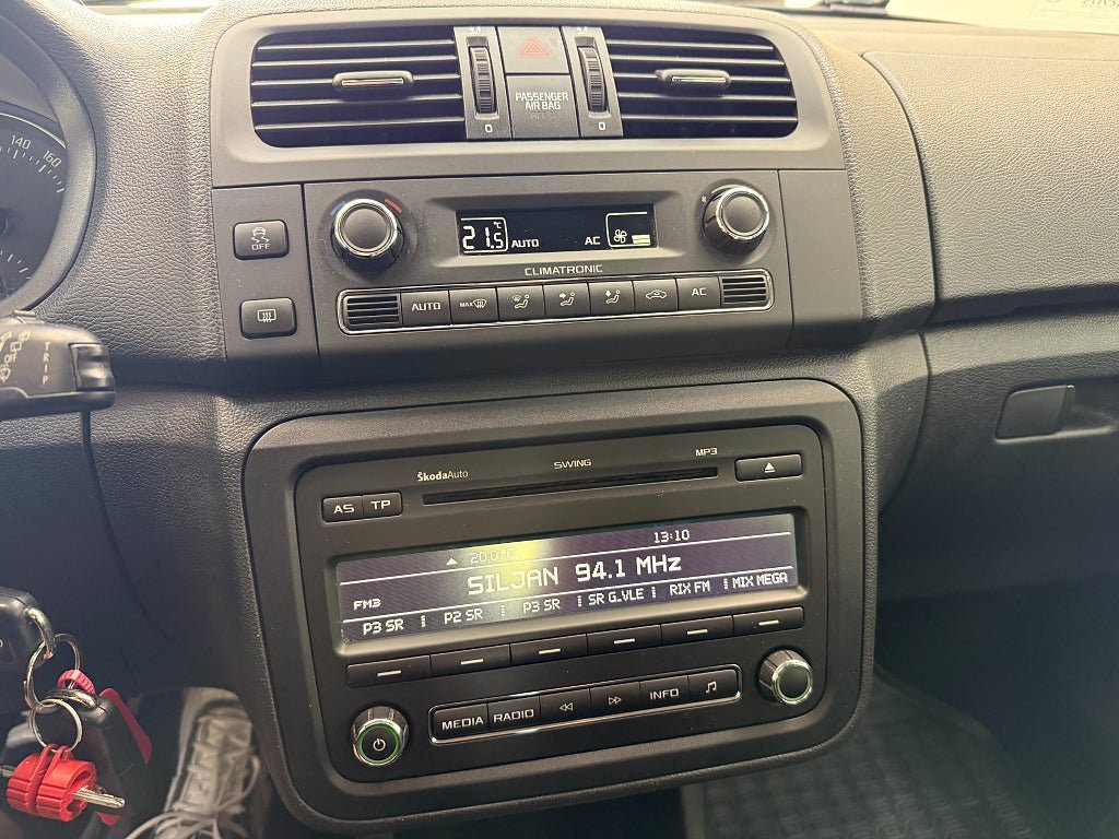 Vehicle Image 14