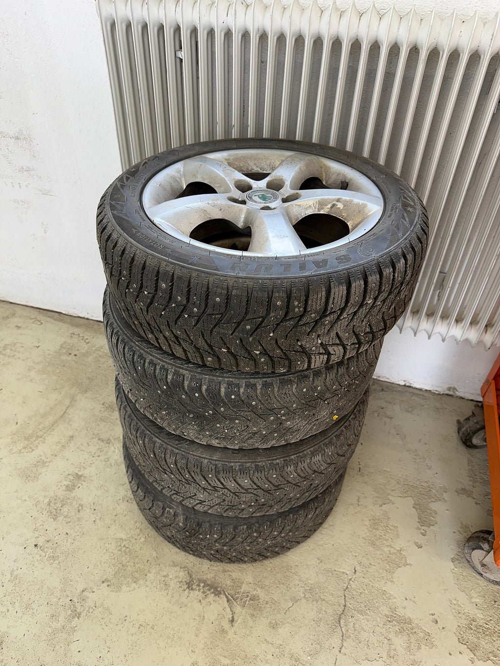 Vehicle Image 16