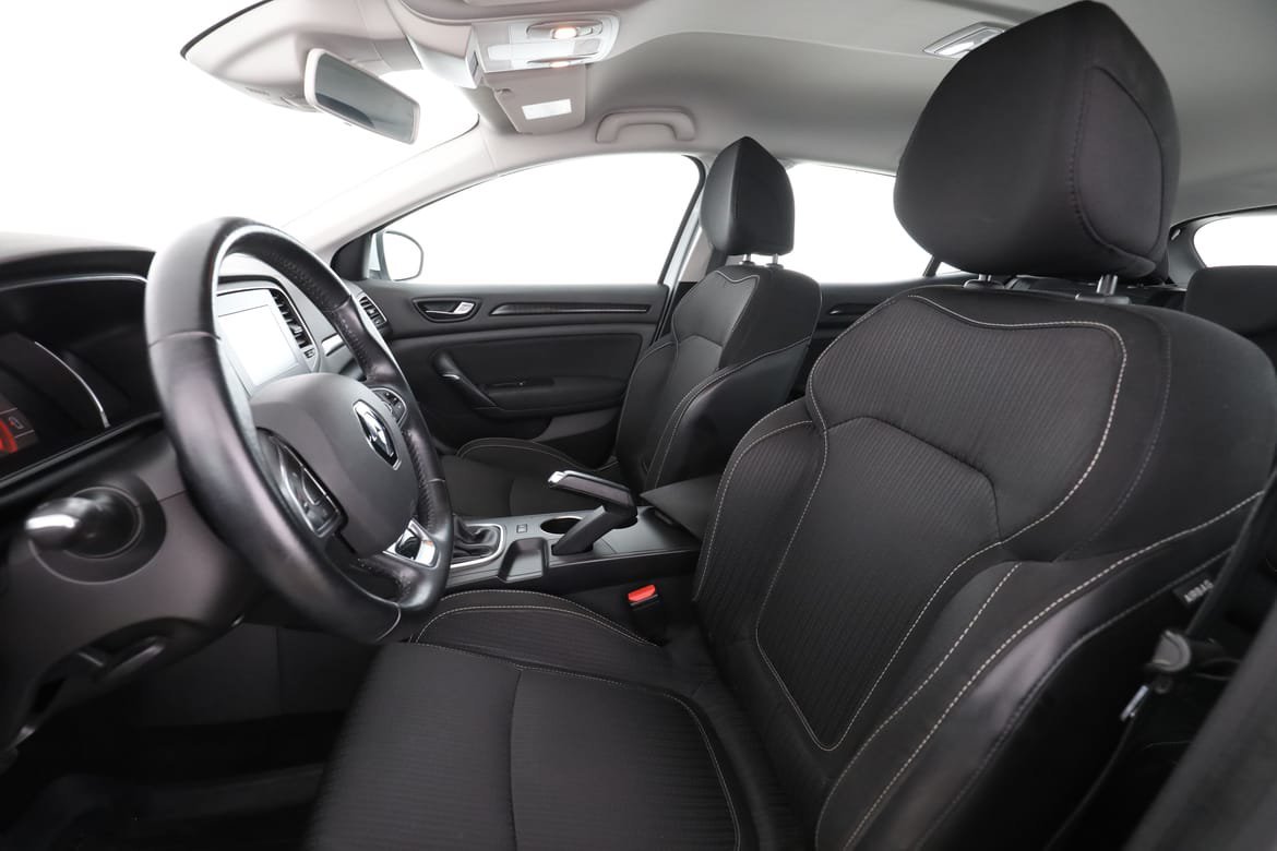 Vehicle Image 11