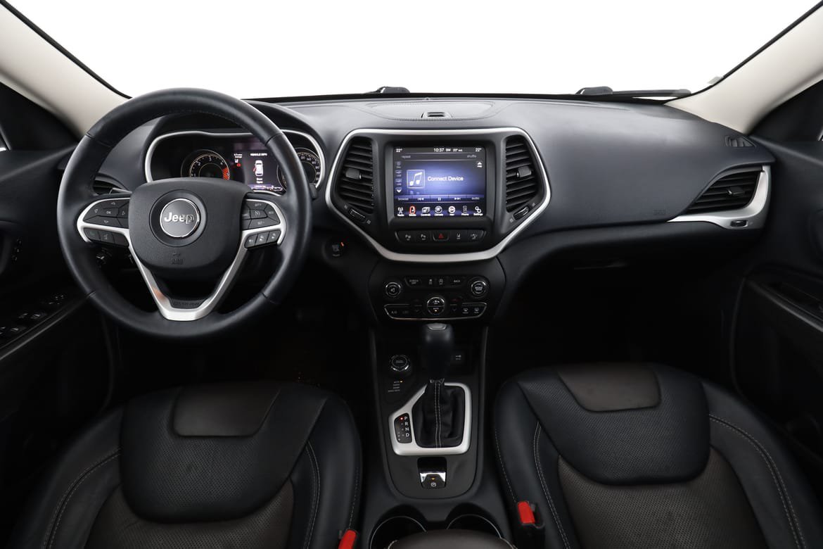 Vehicle Image 13