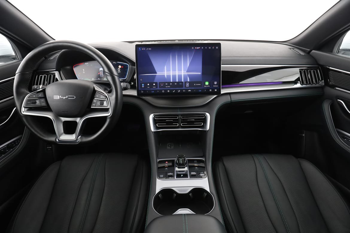 Vehicle Image 13