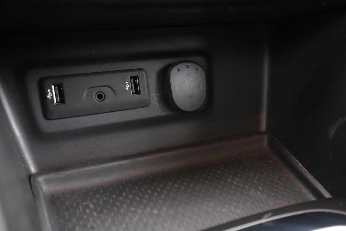 Vehicle Image 28