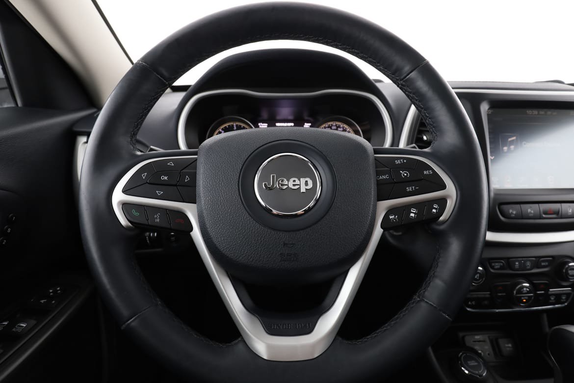 Vehicle Image 19