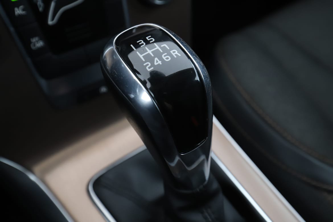 Vehicle Image 25
