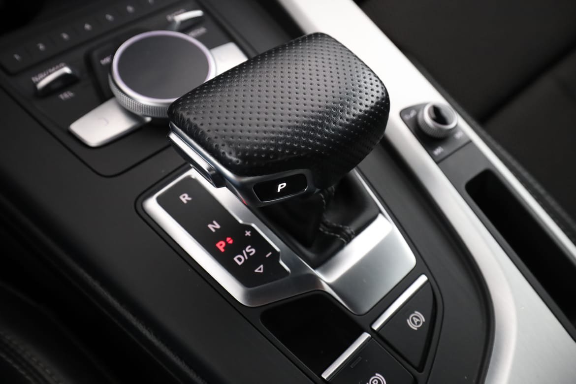 Vehicle Image 30