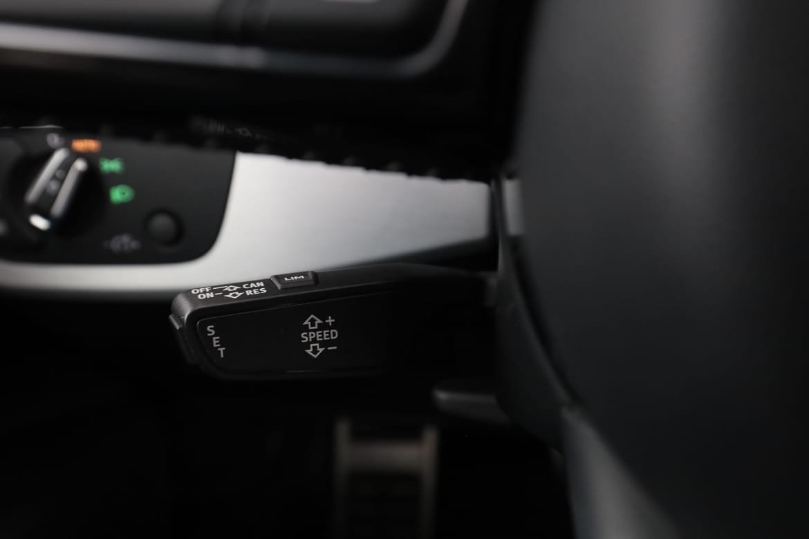 Vehicle Image 36
