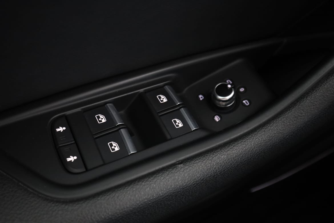 Vehicle Image 37