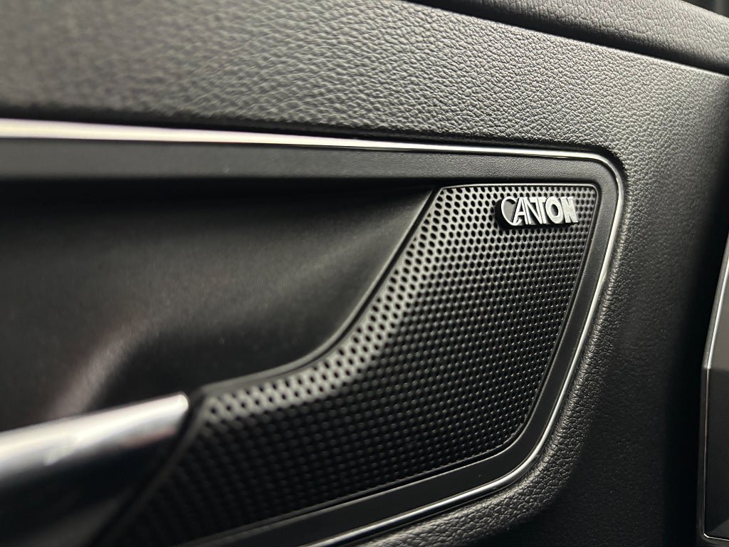 Vehicle Image 23